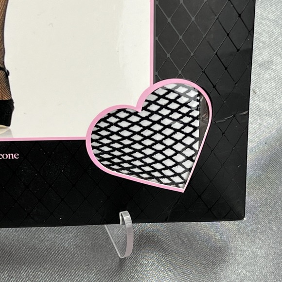 Leg Avenue One Size Black Fishnets Style 9122 Halloween Costume Silicone Lace - Picture 7 of 9